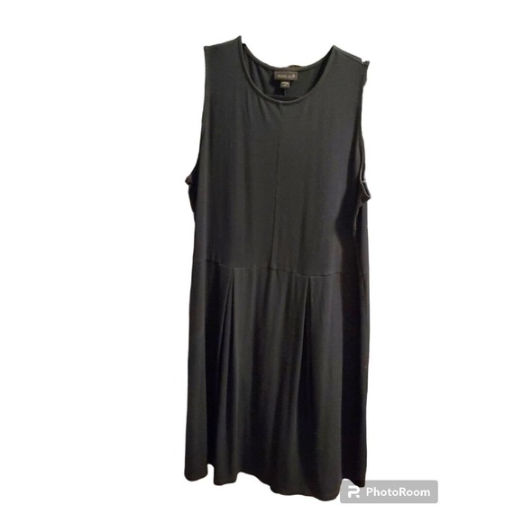 J. Jill Dresses & Skirts - J. Jill wearever collection sleeveless black dress size medium